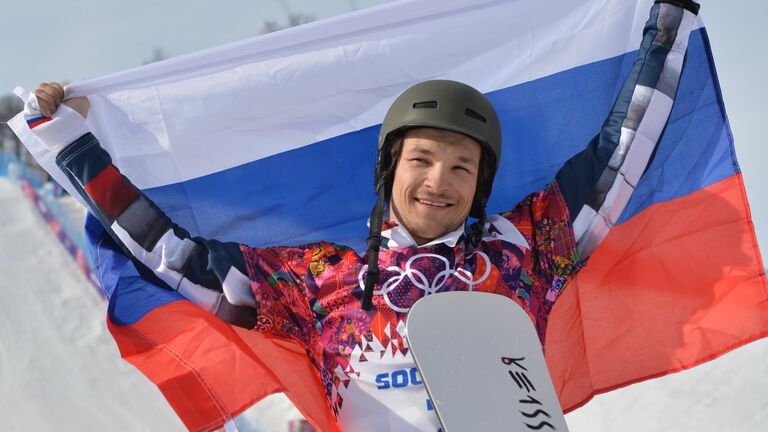 Сноубордист Вик Уайлд, завоевавший золотую медаль в параллельном слаломе среди мужчин во время соревнований по сноуборду на XXII зимних Олимпийских играх в Сочи