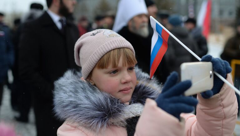 Центром празднования Дня народного единства в Омске стала Соборная площадь, где жителей города ждала традиционная осенняя ярмарка и другие развлекательные мероприятия.