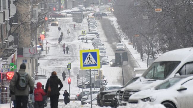 Снег в Москве. Архивное фото