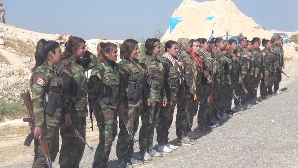 Девушки против террористов ИГ: как готовят к бою женский батальон в Мосуле