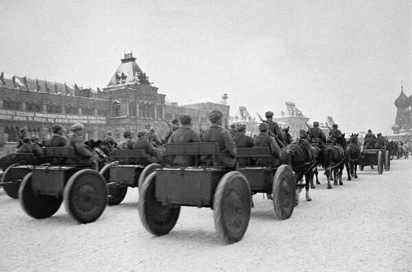 Военный парад 7 ноября 1941 года  