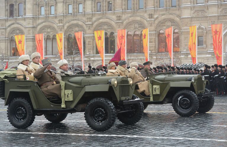 Марш, посвященный 75-й годовщине военного парада 1941 года на Красной площади