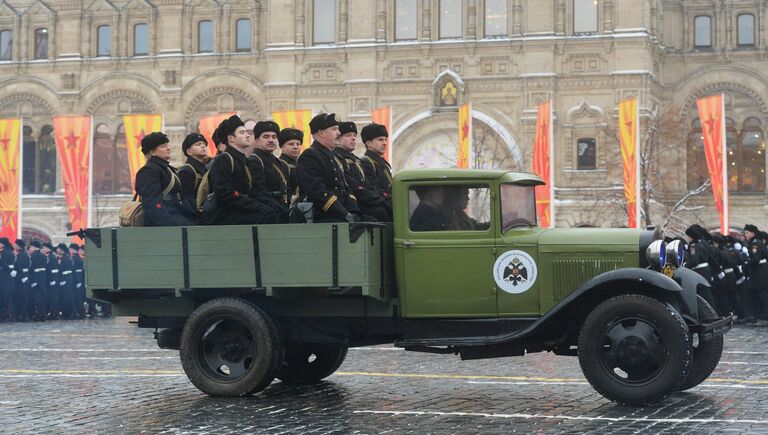 Марш, посвященный 75-й годовщине военного парада 1941 года на Красной площади