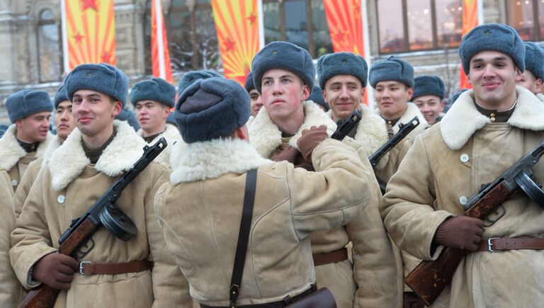 Марш, посвященный 75-й годовщине военного парада 1941 года на Красной площади