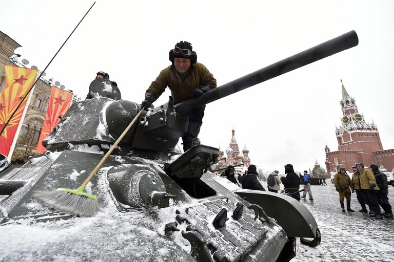 Марш, посвященный 75-й годовщине военного парада 1941 года на Красной площади