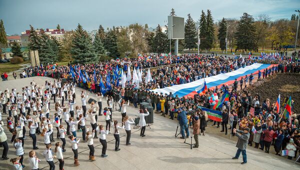 Свыше 10 тысяч человек отметили День народного единства в КЧР