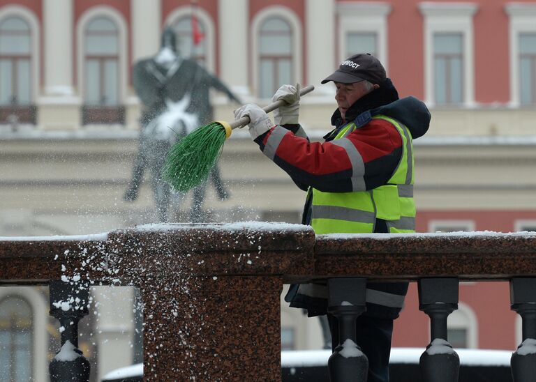 Уборка снега в Москве