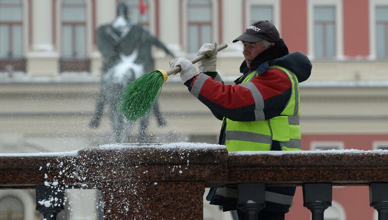 Уборка снега в Москве