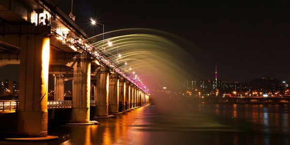 Мост Фонтан радуги. Сеул, Южная Корея