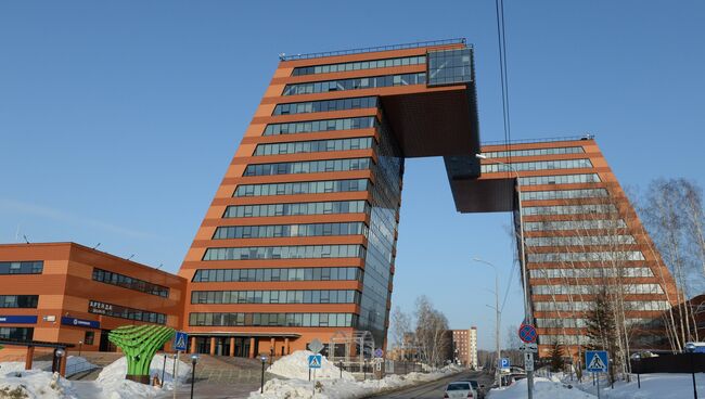 Башни Технопарка новосибирского академгородка. Архивное фото