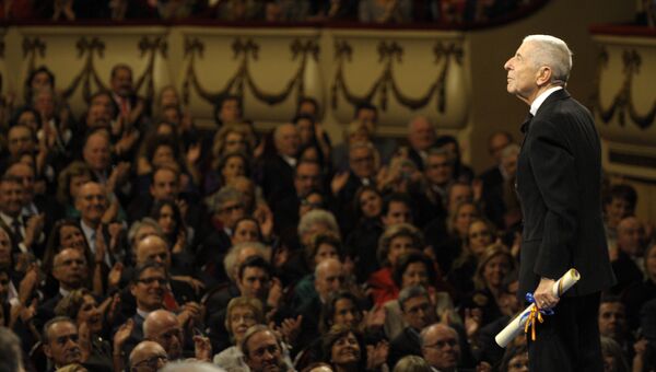 Канадский певец Леонард Коэн во время награждения Премией Принца Астурийского в 2011 году