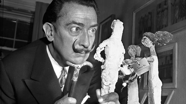 Испанский живописец и скульптор Сальвадор Дали в Нью-Йорке, 1956 год 