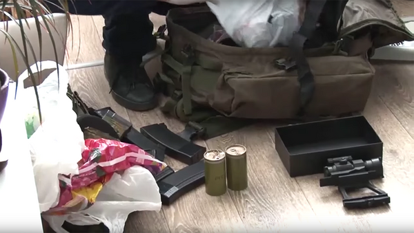 Изъятые боеприпасы у задержанных в Севастополе диверсантов. Оперативная съемка ФСБ России