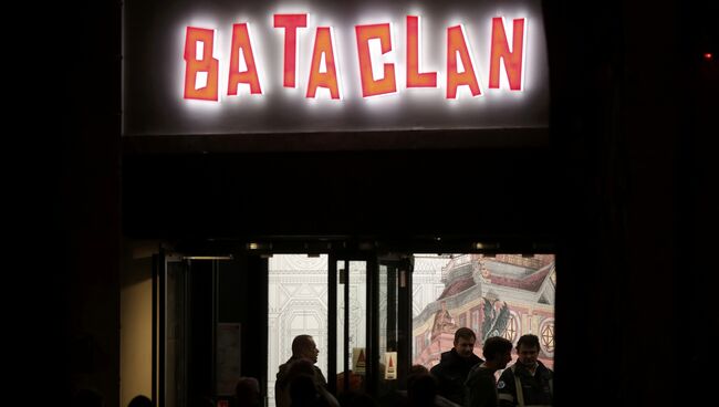 Парижский концертный зал Батаклан открылся в канун годовщины терактов