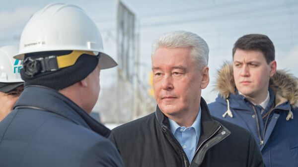Мэр Москвы Сергей Собянин осмотрел ход строительства автодорожного путепровода