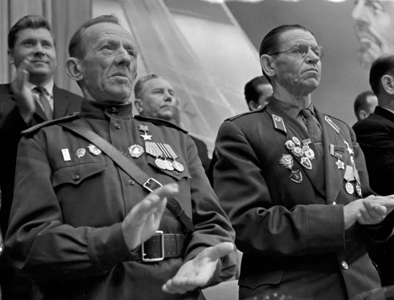 Илларион Романович Васильев и Григорий Мелентьевич Шемякин Илларион Романович Васильев и Григорий Мелентьевич Шемякин