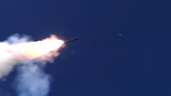 Пуск крылатой ракеты Оникс, архивное фото