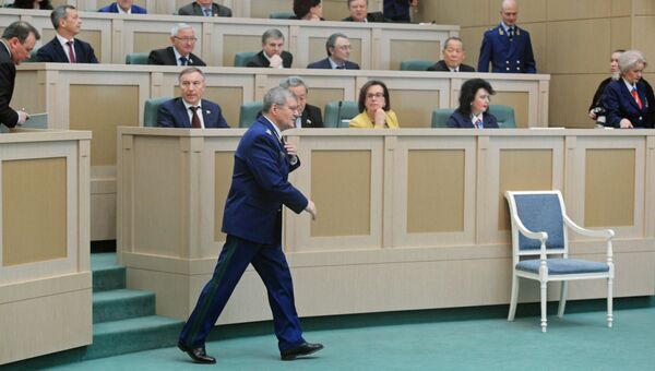 Генеральный прокурор РФ Юрий Чайка на заседании Совета Федерации РФ