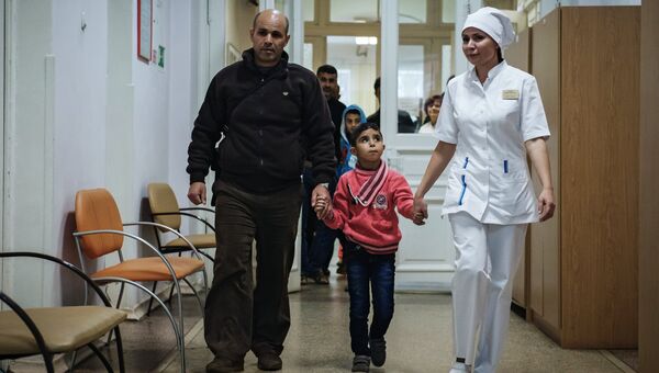 Мальчик из освобожденной от ИГ области Сирии в Военно-Медицинской академии имени в Санкт-Петербурге. 16 ноября 2016