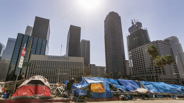 Палаточный лагерь бездомных в Лос-Анджелесе, США. Архивное фото