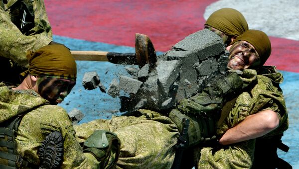 Показательные выступления морских пехотинцев во Владивостоке