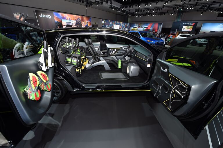 Автомобиль Kia Niro Triathlete на автосалоне в Лос-Анджелесе