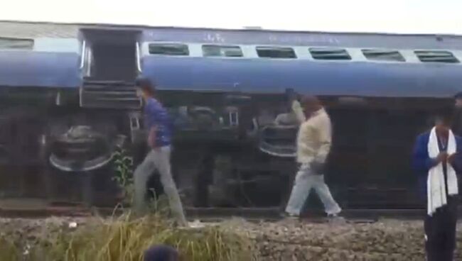 Поезд сошел с рельсов в Индии. 20 ноября 2016 год