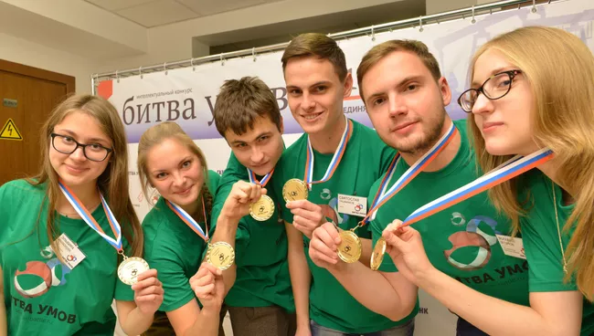 Победитель конкурса Битва умов команда Синергия