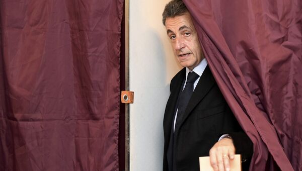 Николя Саркози голосует на праймериз в Париже, 20 ноября 2016