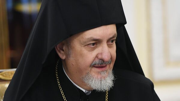 Представитель Константинопольского патриархата митрополит Гальский Эммануил