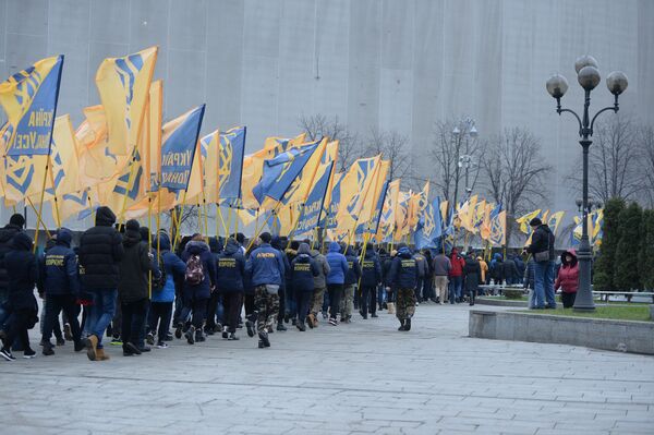 Марш активистов Азова в Киеве