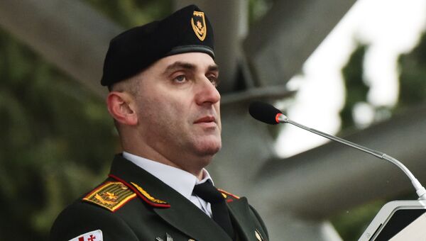 Новый глава Генерального штаба Вооруженных сил Грузии генерал Владимир Чачибая на церемонии передачи ему полномочий на военной базе в Вазиани. 23 ноября 2016