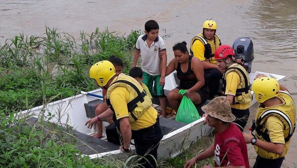 Эвакуация людей в связи с приближением тропического шторма Отто. Архивное фото