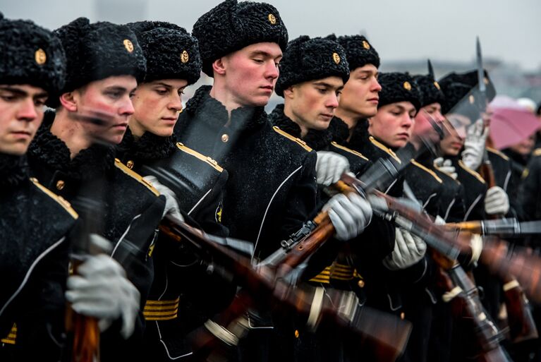 Торжественная церемония передачи подлодки Колпино ВМФ России на пристани АО Адмиралтейские верфи в Санкт-Петербурге