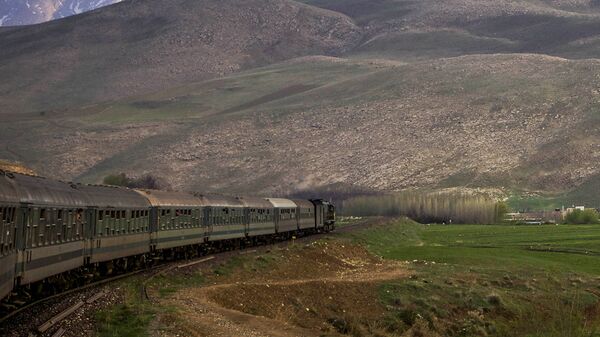Поезд в Иране