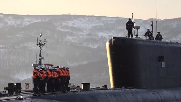 Встреча подводников прибывшего на базу крейсера Александр Невский на Камчатке Встреча подводников прибывшего на базу крейсера Александр Невский на Камчатке