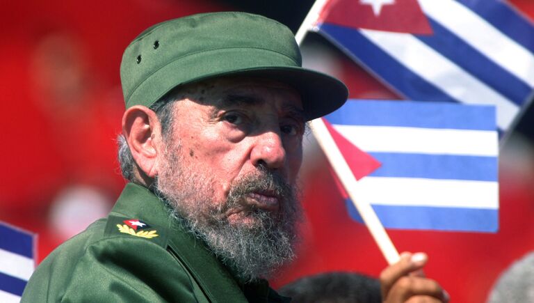 Президент Кубы Фидель Кастро на площади Революции в Гаване. 1 мая 2004