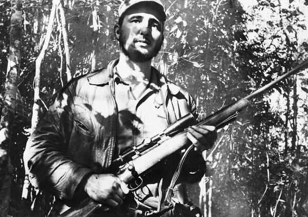 Лидер кубинской революции Фидель Кастро. 26 февраля 1957