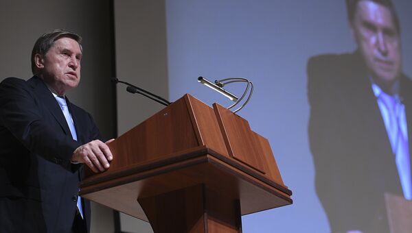 Помощник президента РФ Юрий Ушаков выступает на открытии международного форума Примаковские чтения в Москве.