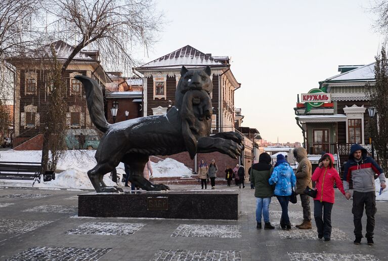 Скульптурное изображение Бабр (герб города Иркутск) в зоне исторической застройки города Иркутск