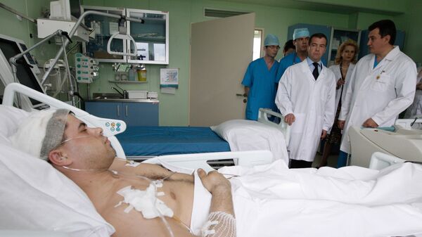 Дмитрий Медведев посетил Федеральный медицинский биофизический центр имени А. И. Бурназяна в Москве, 2010 год.