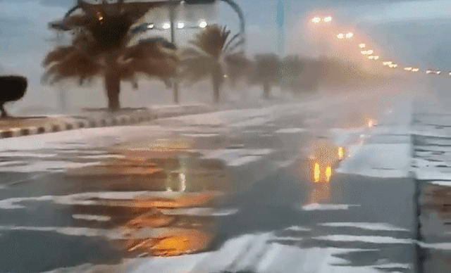 Снег в Саудовской Аравии