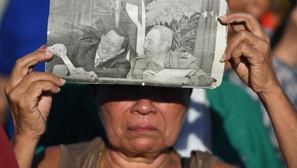 Прощание с Фиделем Кастро в Гаване у мемориала Хосе Марти