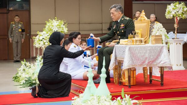 Принц Таиланда Маха Вачиралонгкорн на церемонии награждения победителей конкурса Чтецов Корана в провинции Паттани, Таиланд