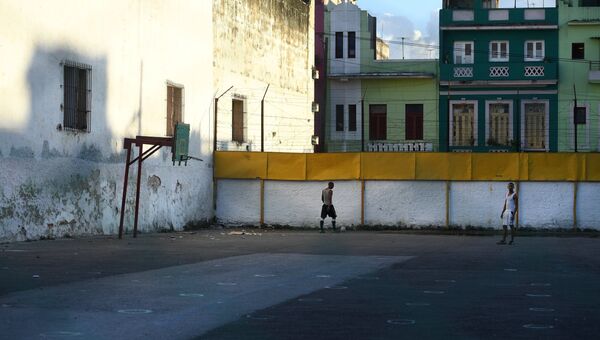 Волейбольная площадка в исторической части Гаваны
