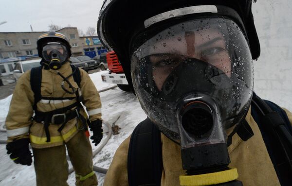 Курсанты дальневосточной пожарно-спасательной Академии МЧС России во Владивостоке