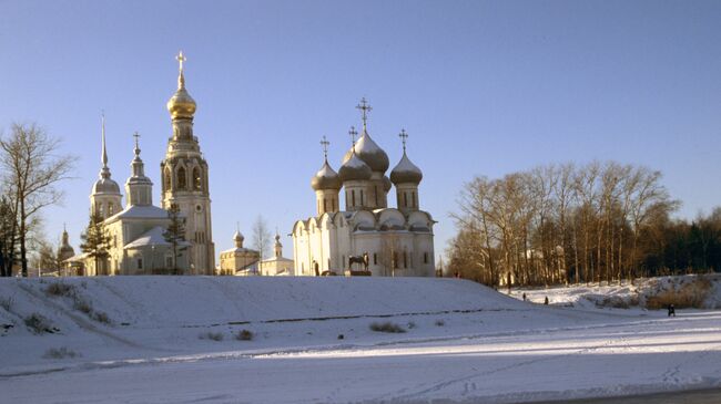 Вологда. Вид на Софийский собор и Колокольню