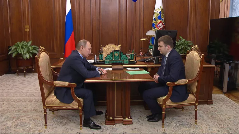 Путин пожелал удачи новому главе Минэкономразвития Орешкину Путин пожелал удачи новому главе Минэкономразвития Орешкину
