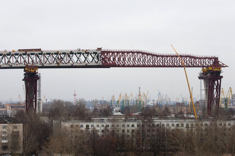 Строительство двухъярусного моста Западного скоростного диаметра в Санкт-Петербурге