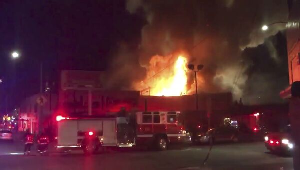 Пожар в ночном клубе в Окленде. Калифорния